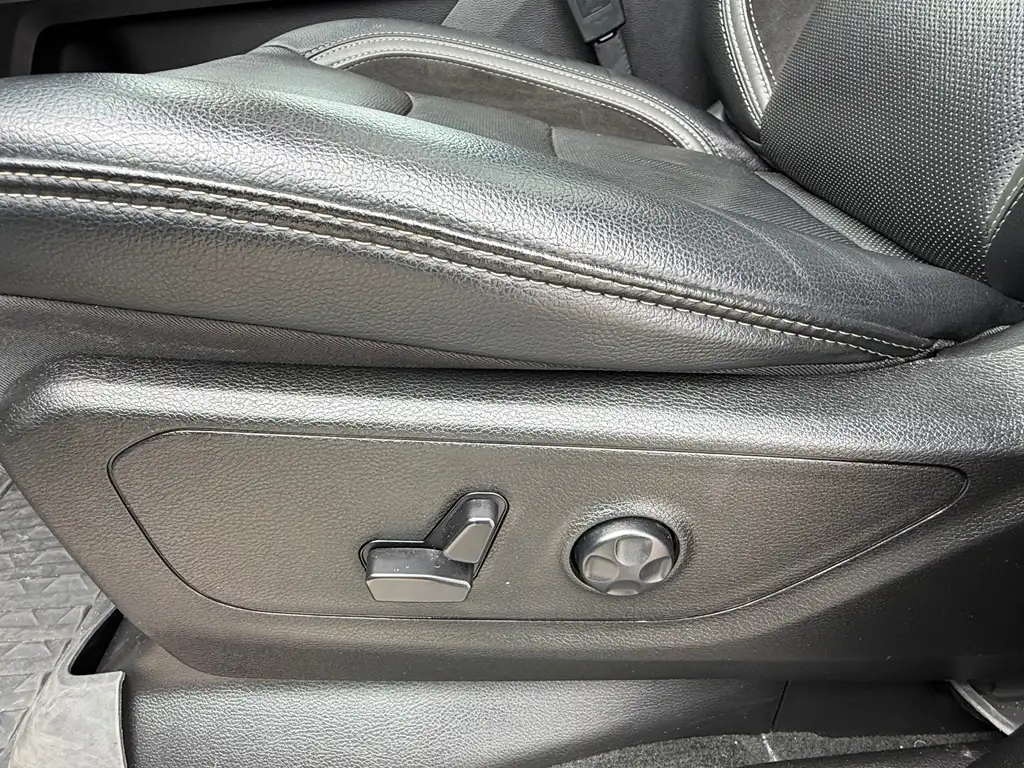 
2023 RAM 1500 SPORT GT HEMI LEATHER, PANORAMIC SUNROOF 3.92 AXLE full									
