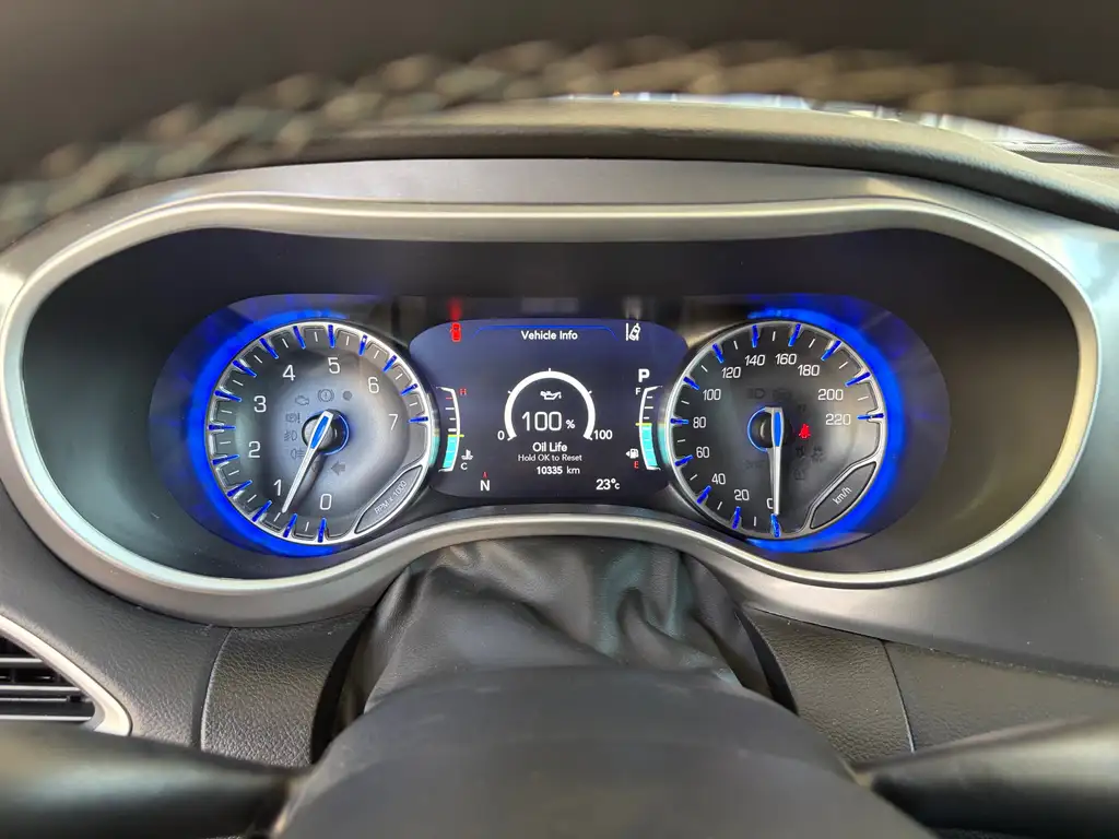 
2025 Chrysler Grand Caravan SXT full									