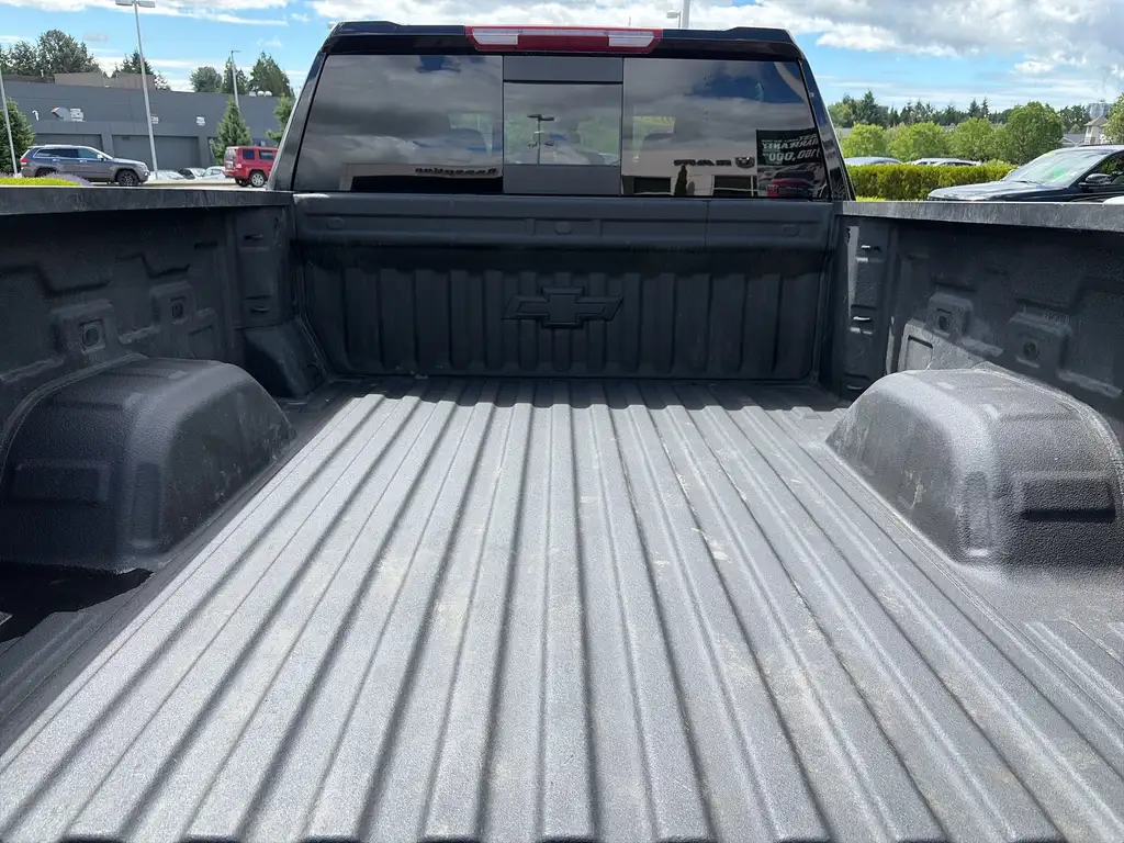 
2025 Chevrolet Silverado 1500 LT TRAILBOSS 4X4 full									