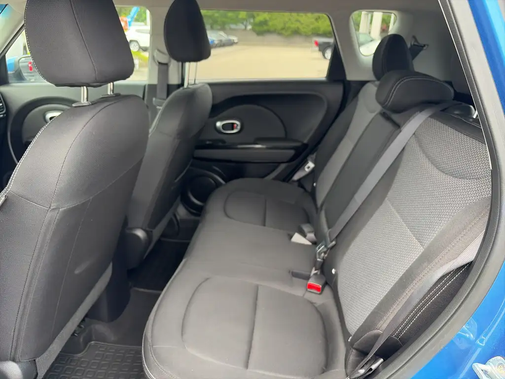 
2019 Kia Soul EX full									