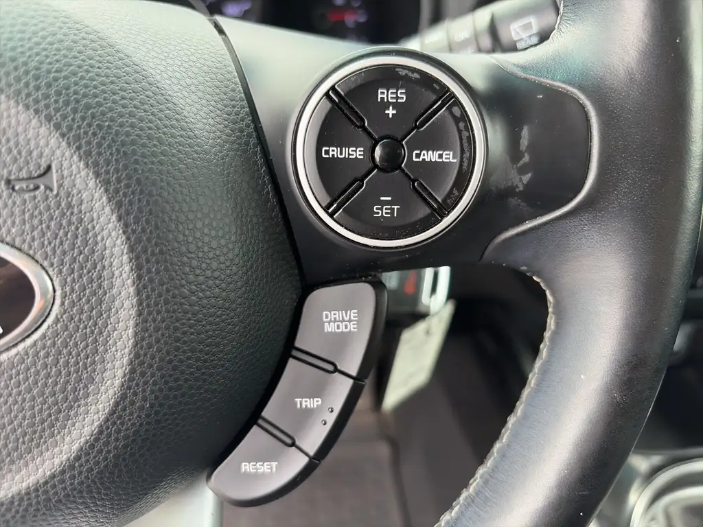 
2019 Kia Soul EX full									
