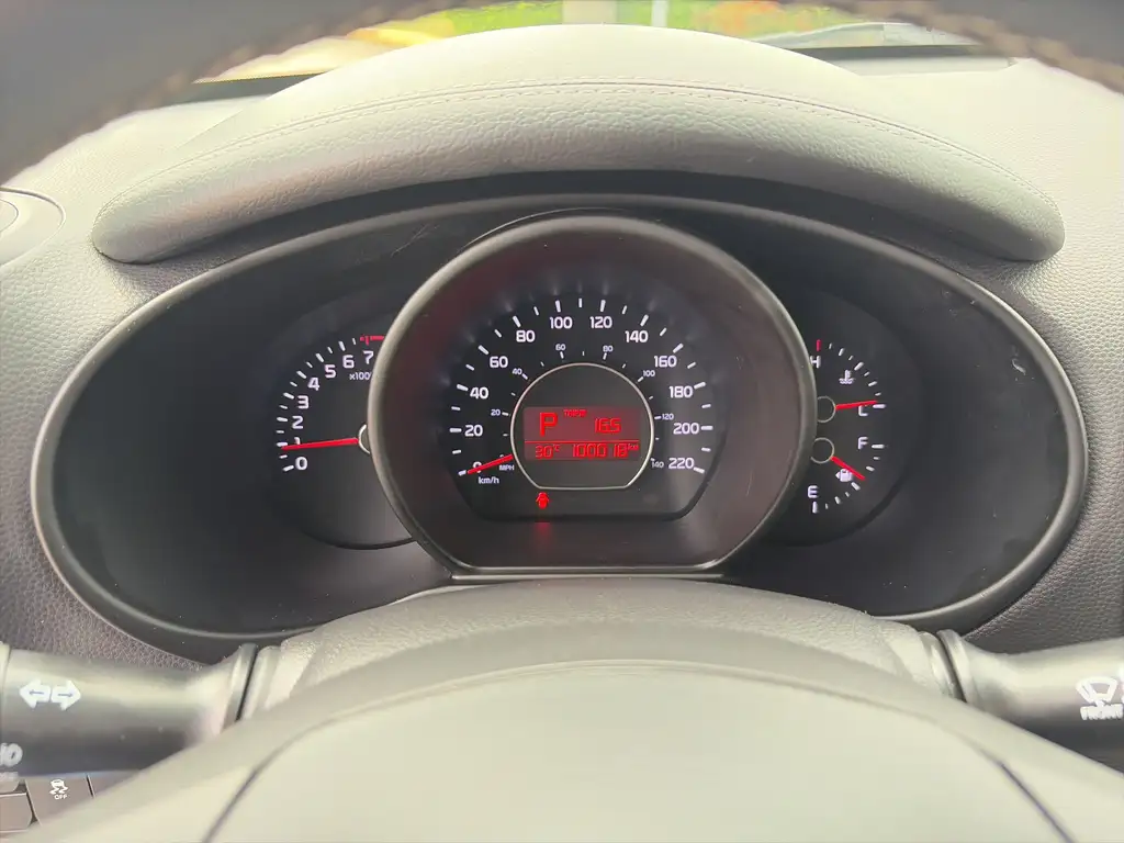 
2019 Kia Soul EX full									