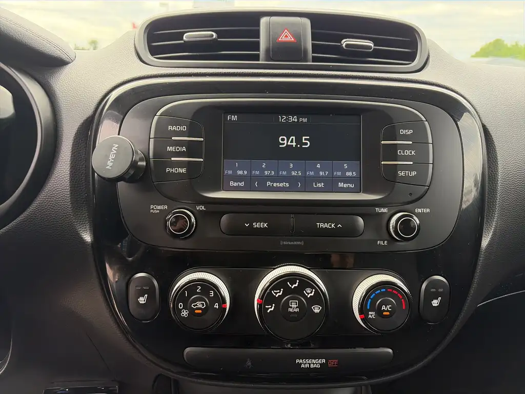 
2019 Kia Soul EX full									